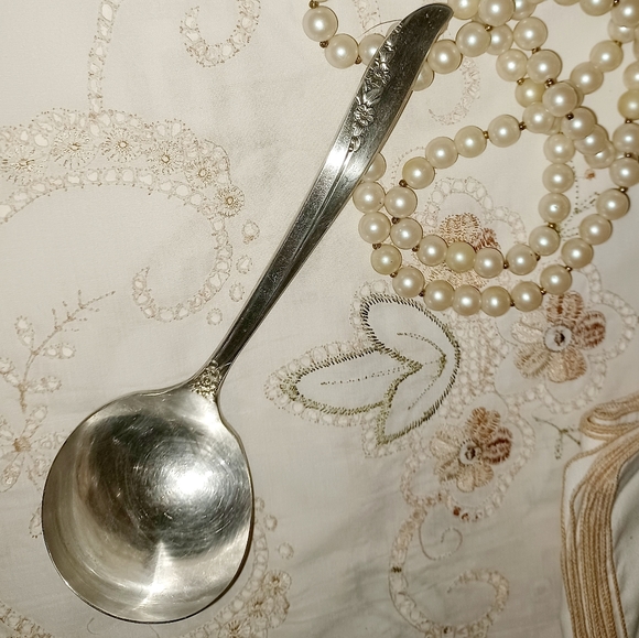 Vintage ONEIDA LTD ROGER'S LADLE SILVER PLATED - Picture 2 of 7